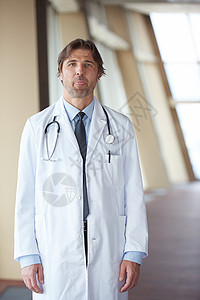 英俊医生肖像职业实验室男性外套专家相机外科医师成人职员背景高清图片素材