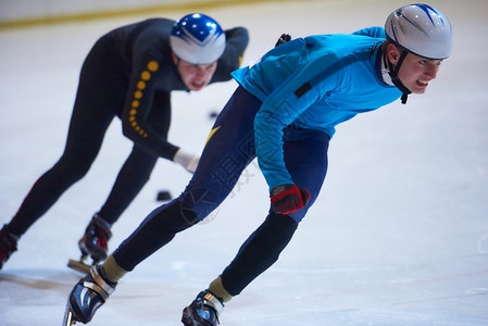 冰滑冰滑雪速度刀刃行动耐力女性娱乐团队溜冰场套装冰鞋训练背景