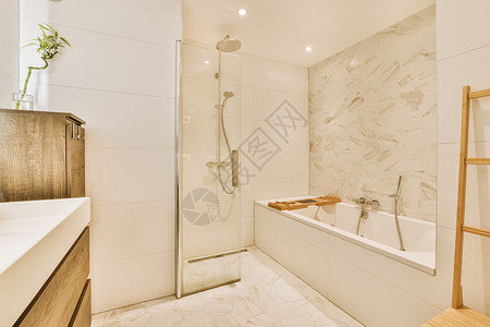 奢华现代家庭厕所陶瓷长椅玻璃浴缸淋浴洗澡架子浴室制品房间图片