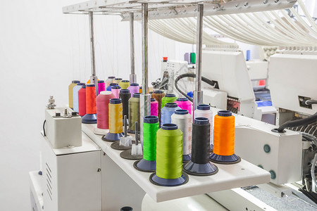 工厂直招刺绣机人手棉布工业缝纫模特系列纺织厂衣服作坊机械背景