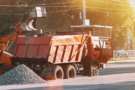 道路工程 工人修路铺沥青路面柏油维修城市团队碎石机器滚筒街道车辆工业建造高清图片素材
