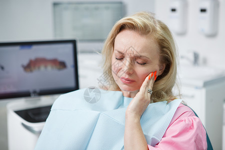 牙科诊所的孕妇矫正痛苦药品牙医牙齿病人疼痛治疗口腔科牙疼图片