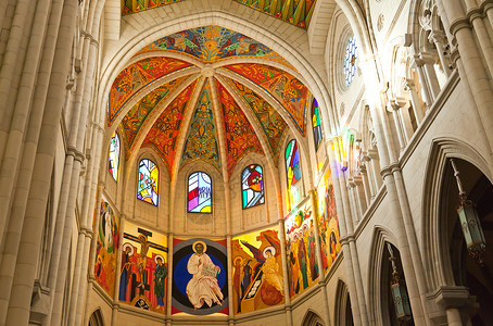 马德里阿尔穆德纳大教堂内地 首都 地标 艺术高清图片