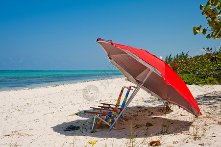 巴克海滩 遮阳棚 躺椅 阳伞 宁静 海景 岛 风景 阴影图片