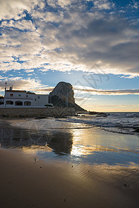 清晨在卡尔佩 头皮 佩农德伊法赫 海岸 海滩 沿海 西班牙背景图片