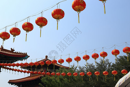 中国灯笼 街道 装饰品 宗教 新年 中国新年 团体 庆祝 唐人街背景图片
