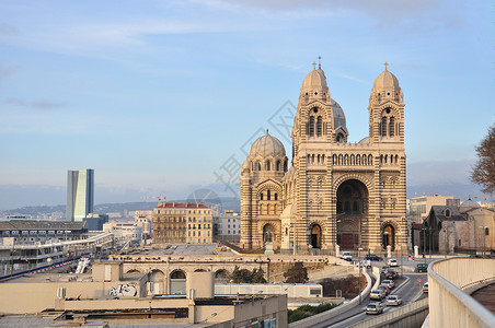 法国马赛大教堂 圆顶 城市景观 纪念碑 塔 宗教 欧洲背景图片