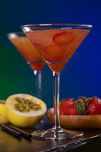 秘鲁鸡尾酒 呼叫Pisquina 水果 玻璃高清图片