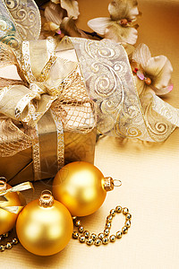 圣诞节 丝带 复古的 弓 电灯泡 装饰品 季节 盒子 金子背景图片