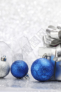 圣诞卡 丝带 展示 弓 盒子 蓝色的 礼物 庆典背景图片