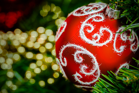 红圣诞舞会 树 卡片 气氛 圣诞节 装饰风格 冷杉 圣诞饰品背景图片