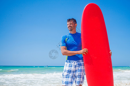 冲浪男 爱好 男性 娱乐 水 热带 运动 男生 自然 假期背景图片