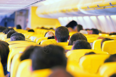 飞机里面的Aisle游客高清图片素材
