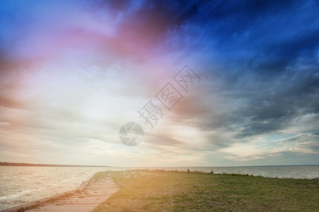 日落时波罗的海 季节 太阳 旅行 水 海滨 抛光 夏天背景图片