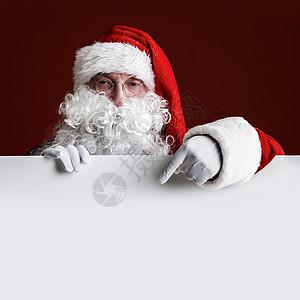 拿着大空白卡的圣诞老人 假期 帽子 男人 红色的 胡须背景图片