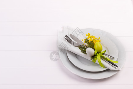 复活节晚宴餐桌 早午餐 草 用餐 派对 夏天 桌子 开花背景图片