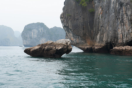 越南哈隆湾 旅游 假期 自由 泻湖 山 空气 运输 云背景图片