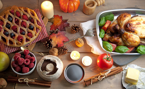 感恩节晚餐 收成 家禽 秋天 馅饼 季节性的高清图片