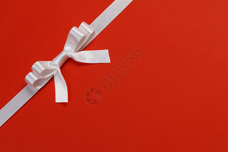 红上白礼的白礼弓 天 婚礼 白色的 生日 包装 周年纪念日背景图片
