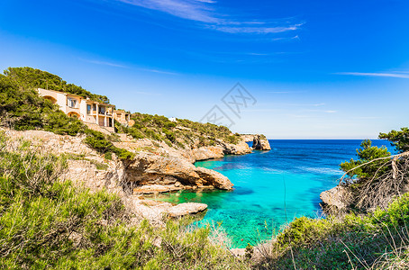 西班牙巴利阿里群岛Mallorca的Santanyi海岸景象背景