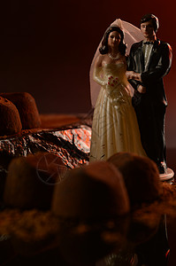 婚姻和巧克力 情人节 团体 食物 夫妻 假期 蛋糕背景图片
