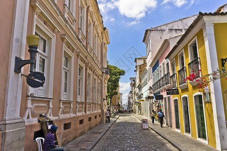 巴西 南美洲和巴西多彩建筑物的 Pelourinho 殖民风格图片