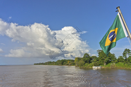 亚马逊河蓝天国家公园高清图片