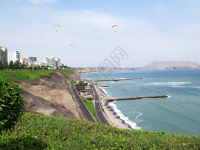 照片 秘鲁利马绿色海岸海滩拍摄的照片 海岸线高清图片