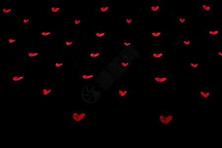 红色红心黑布背景背景 热情 浪漫的 爱背景图片