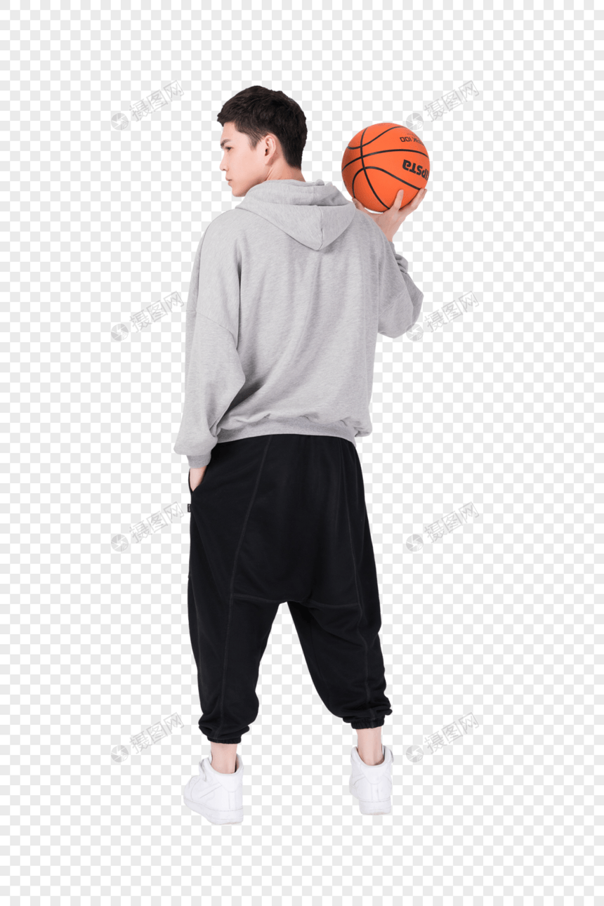 帅气男生拿篮球打篮球图片图片