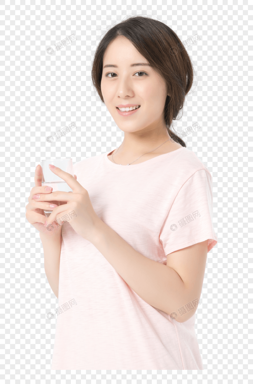 居家女性喝水健康图片