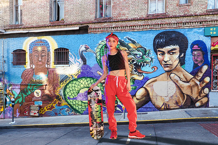 滑板街头嘻哈少女设计图片
