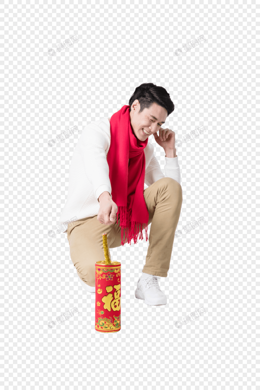 新年男性人像手拿鞭炮图片