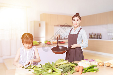 母女做饭图片