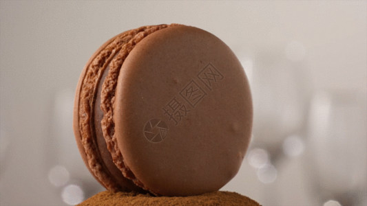 巧克力奶油面包夹心饼干GIF高清图片