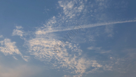 远摄晴空白云GIF高清图片