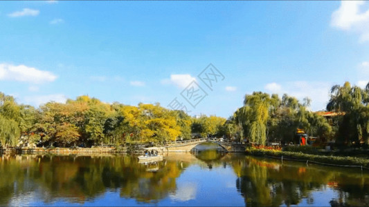 蓝天蓝河云南湖面风景GIF高清图片