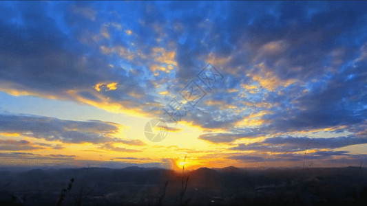 多云标志夕阳风景GIF高清图片