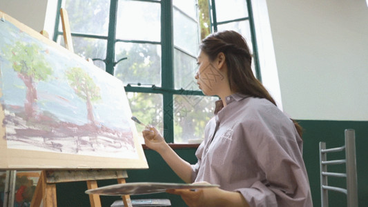 户外绘画女性绘画油画GIF高清图片