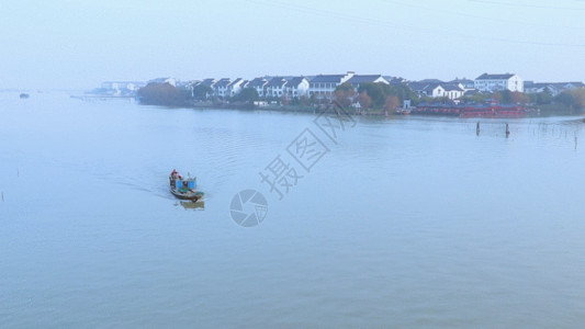 大力发展乡镇旅游湖面GIF高清图片