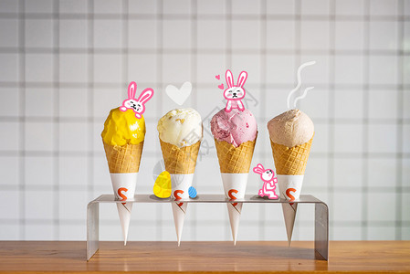 复活节贪吃的兔子们与雪糕背景图片