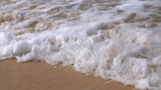 海浪冲击GIF图片