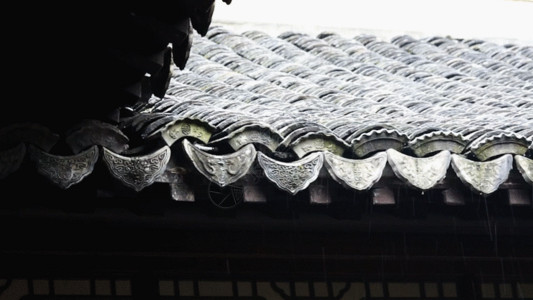 徽派素材徽派建筑下雨的特写场景GIF高清图片