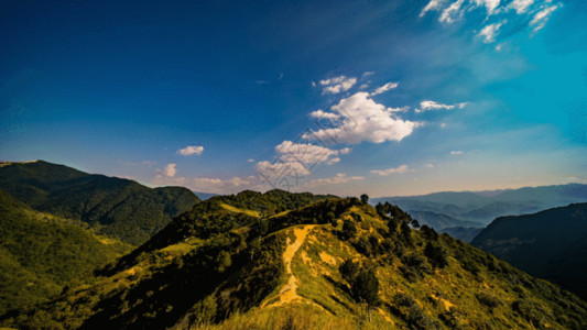 巍峨高山蓝关古道延时GIF高清图片