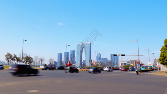 建筑环境苏州东方之门延时交通GIF高清图片
