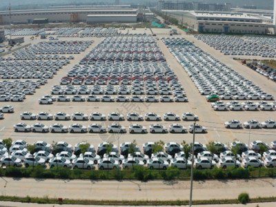 超市停车场汽车生产基地4K航拍合集GIF高清图片