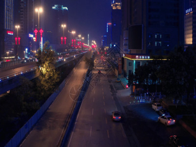 都市繁忙都市交通夜景4K航拍GIF高清图片