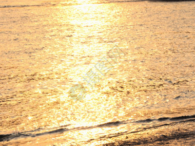夕阳海面夕阳下的海面GIF高清图片