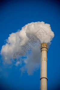 工业环境蓝天下的烟雾gif动图高清图片