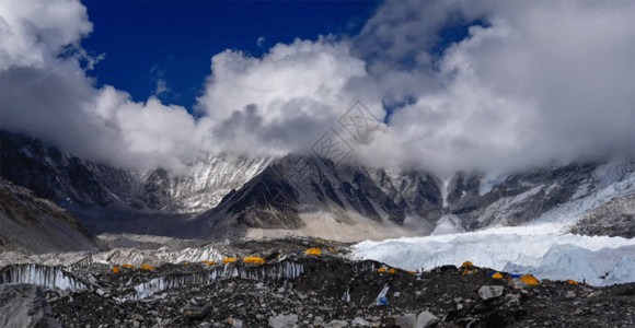 徒步雪山尼泊尔EBC徒步大本营gif高清图片
